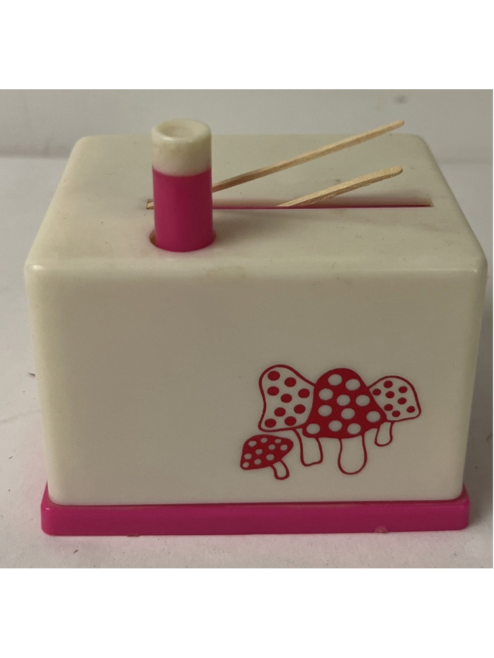 Vintage 1970s Mushroom Pop Up toothpick Dispenser Box Case Plastic HK